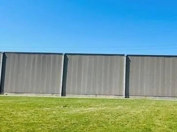 188 56th St, Niagara Falls, NY 14304