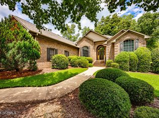 106 Brugg Ct, New Bern, NC 28562