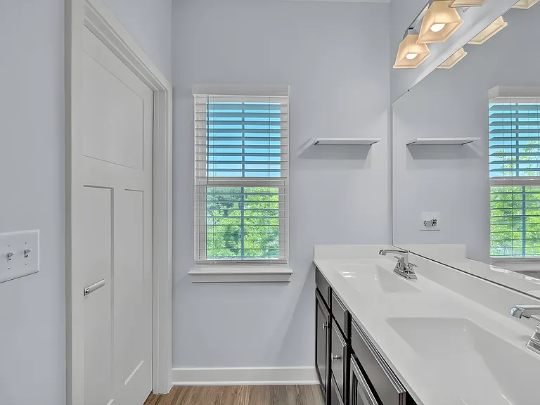 589 Westport St — Photo 12