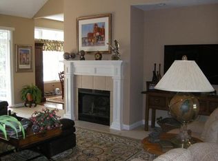 1537 S Lake George Dr, Mishawaka, IN