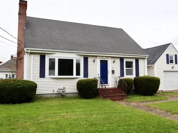 10 Fairfield Ave E, Riverside, RI 02915