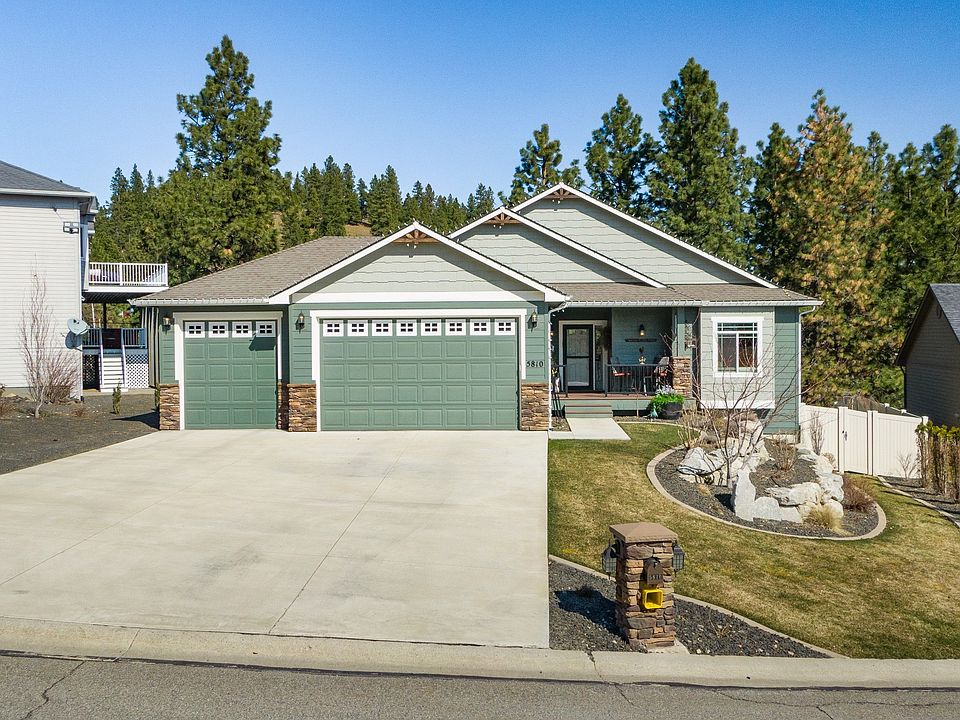 1st image of 5810 N Del Rey Dr