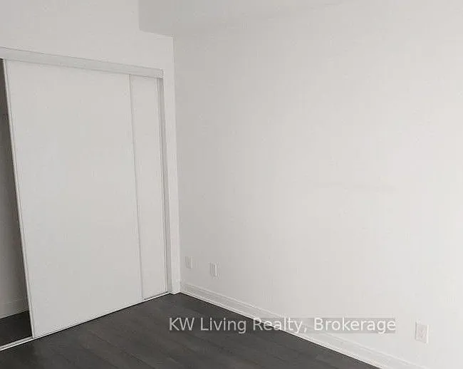 50 Charles St E #4406 — Photo 8