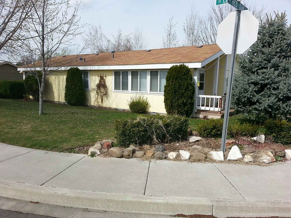 2nd image of 1624 SE Red Oak Ave
