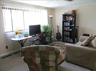3rd image of 4895 Thoreau Ave