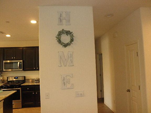 5th image of 1104 E Mesa Court