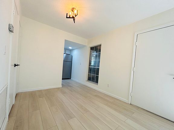 2nd image of 5839 Vancouver Cir APT 1