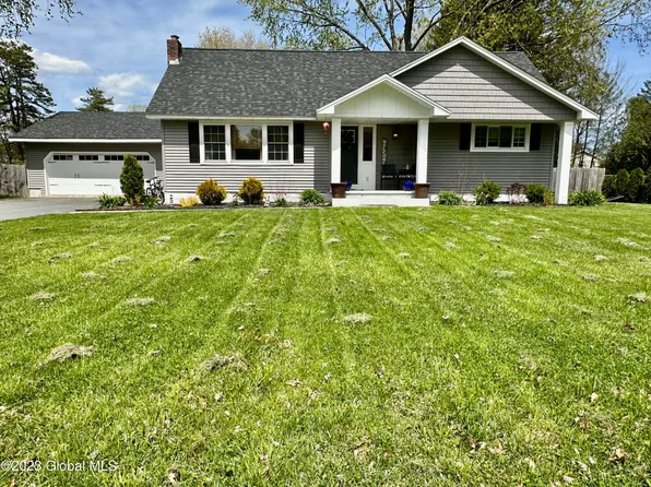 17 Jacobie Road, South Glens Falls, NY 12803