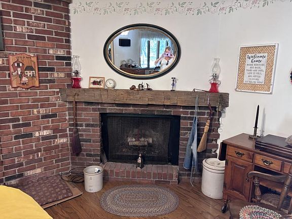 5th image of 5641 Schafer Rd