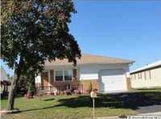 9 Spanish Wells St, Toms River, NJ 08757