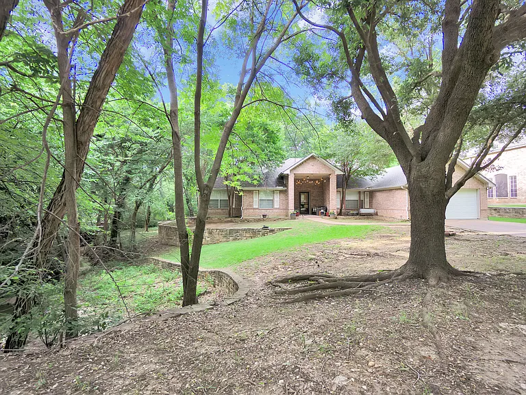 632 Creek View Dr — Photo 8