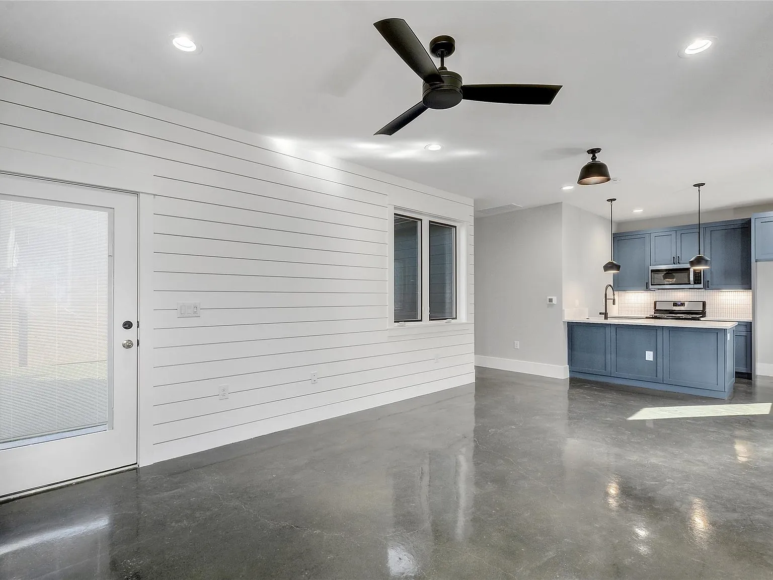 2 bed, 2.5 bath, 1162 sqft, $2,950 — Photo 4