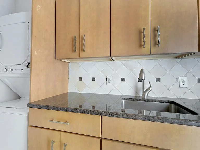 9019 Wall St #6B — Photo 12