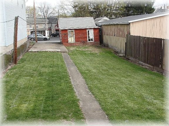3rd image of 211 Lincoln St