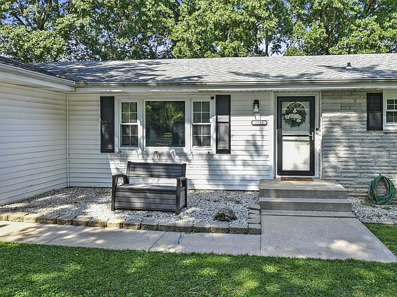 4th image of 1709 S 11th Avenue
