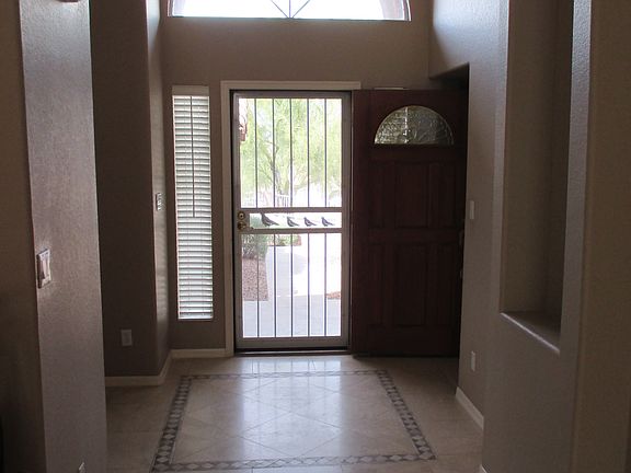3rd image of 1609 E Waltann Ln
