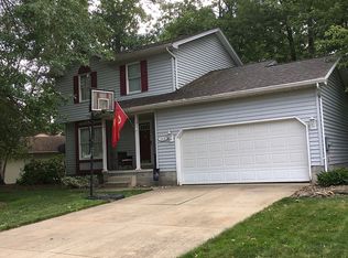 2631 Black Oak Dr, Niles, OH 44446