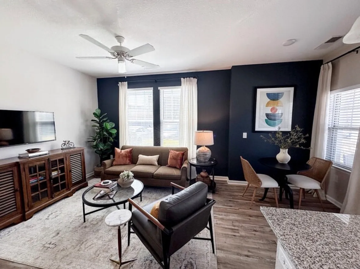 Building Photo - 1408 Broadcloth St #308