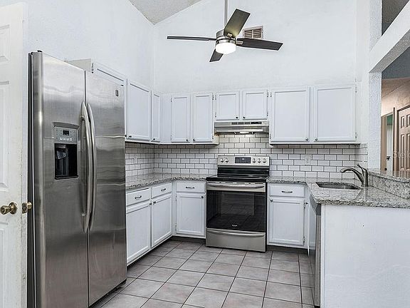 5th image of 3854 Lake Saint George Dr