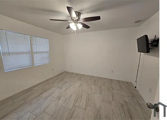 520 Drury Ln #522 — Photo 11