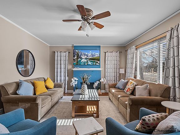 5th image of 316 E Pershing Blvd