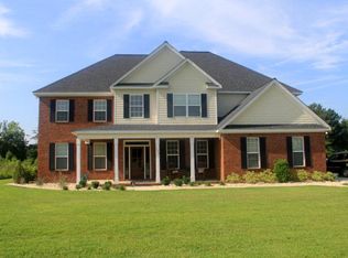 122 Sweetwater Dr, Thomasville, GA 31757