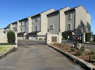 65 Breakers Ln, Ridgeland, MS 39157