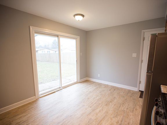 Kitchen / dining area