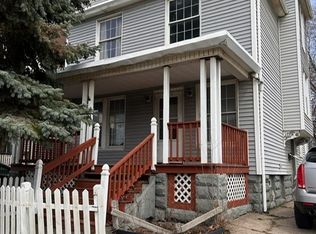 3579 Independence Rd, Cleveland, OH 44105