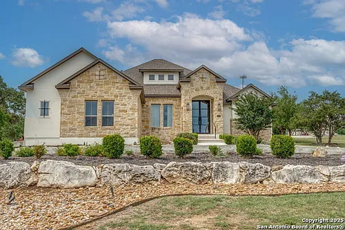 1410 Burgundy Photo 1