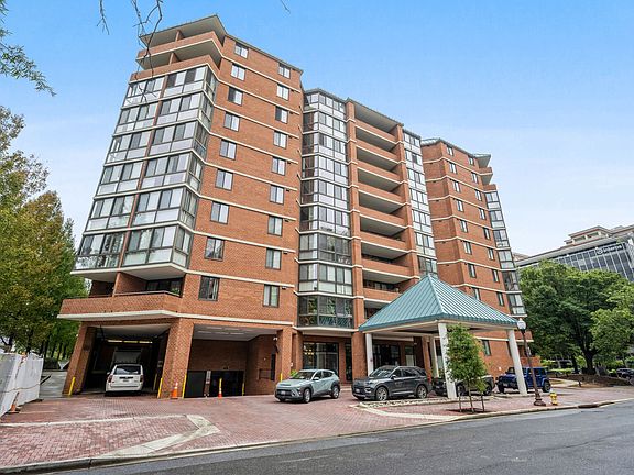 2nd image of 1001 N Randolph St APT 608