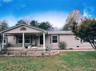 9376 Sandy Branch Rd SE, Elizabeth, IN 47117