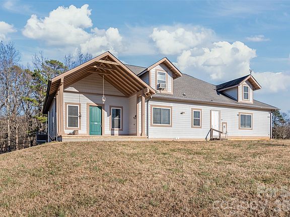 4th image of 424 Rollingbrook Rd