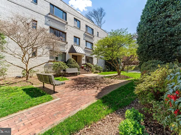 3827 Davis Pl NW APT 5, Washington, DC 20007