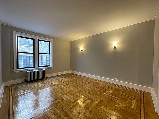 5th image of 4138 Carpenter Ave APT 3E