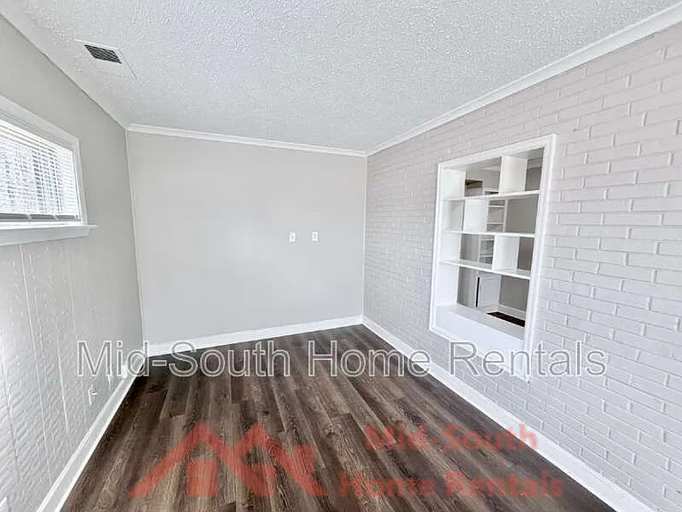 1156 Brower St — Photo 10