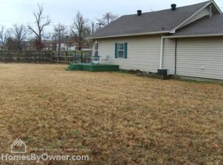 100 W Clipper St, Kennett, MO 63857