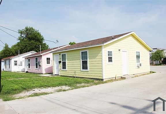2nd image of 119 Mexico St