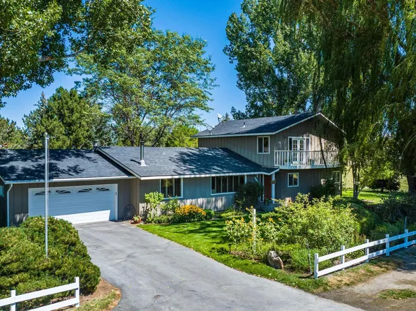 9820 Dixon Ln, Reno, NV 89511