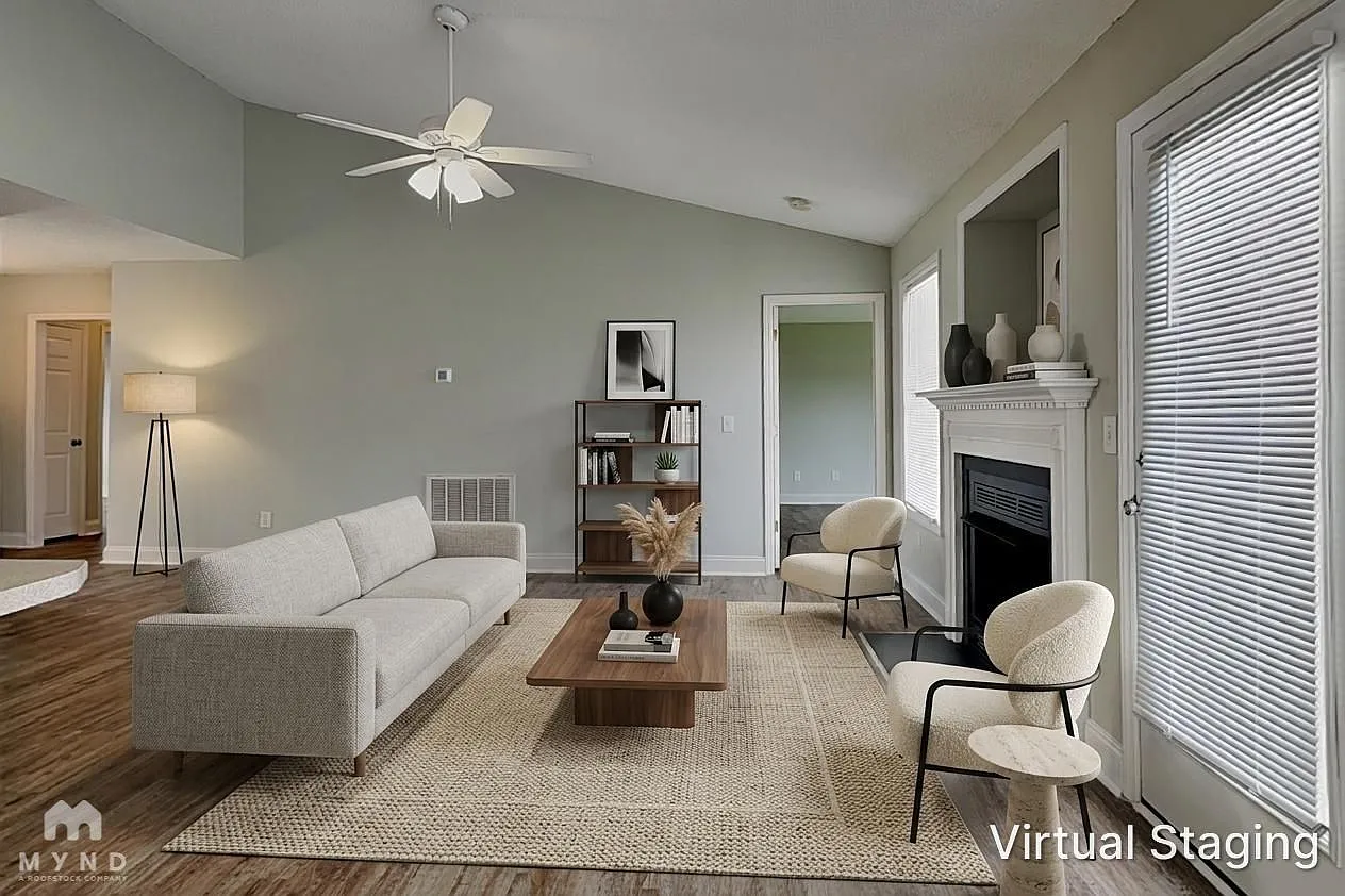 3 bed, 2.0 bath, 1279 sqft, $1,810 — Photo 2