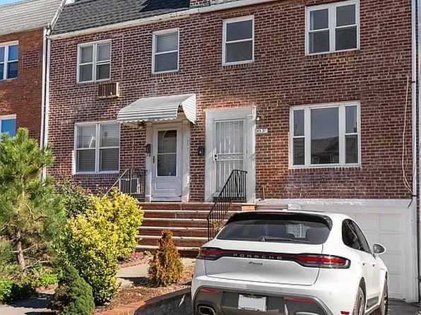 5337 195th St, Fresh Meadows, NY 11365