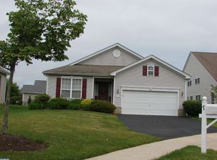 7 Crammer Ct, Columbus, NJ 08022