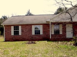 466 Madison St #6092, Huntsville, AR 72740