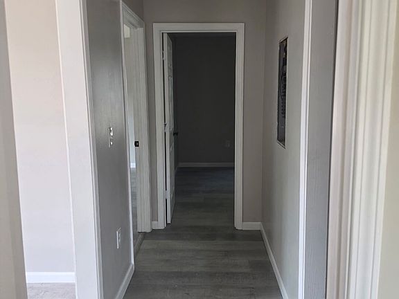 5th image of 202 Barton Dr