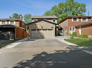 1114 Cedarcroft Cres, Pickering, ON L1X1R5