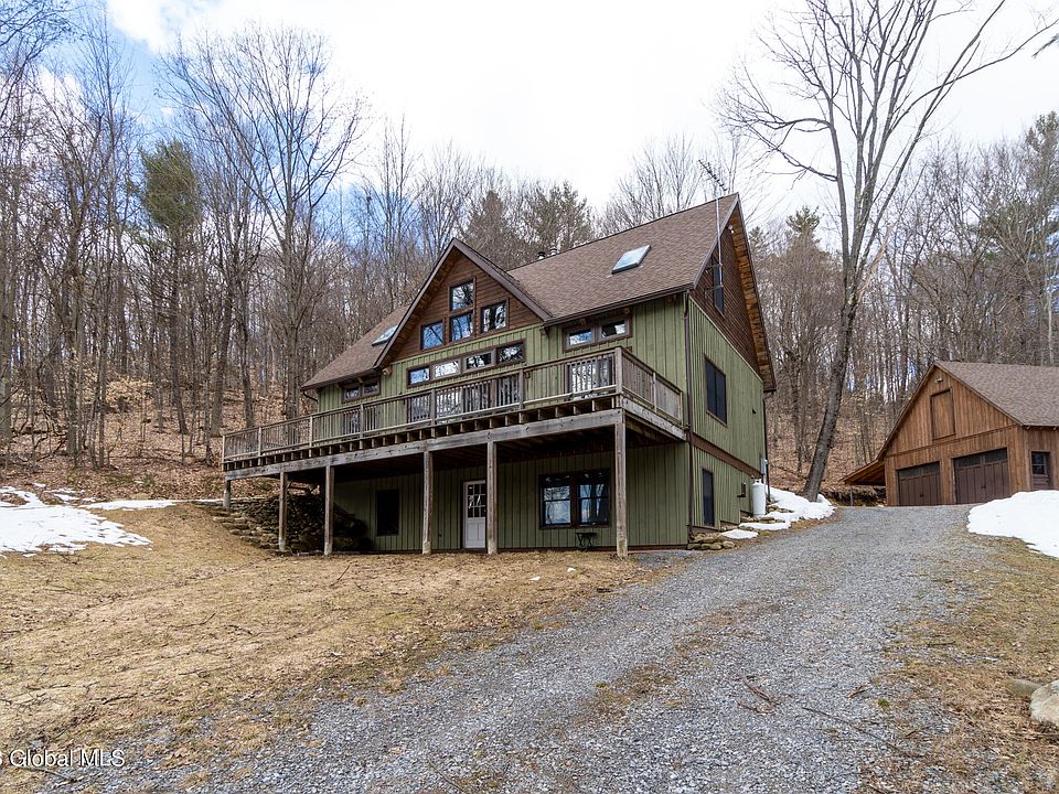 1st image of 221 Young Rd