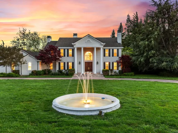 10407 Cimarron Trl, Oakdale, CA 95361