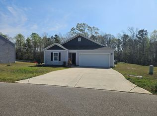399 High Ridge Ct, Sneads Ferry, NC 28460