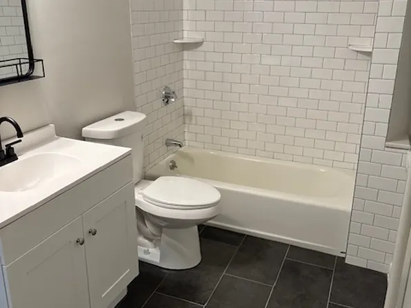 21 Grove St #1-R, Bridgewater, MA 02324