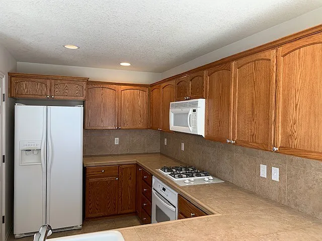 863 SE Bayshore Cir — Photo 7